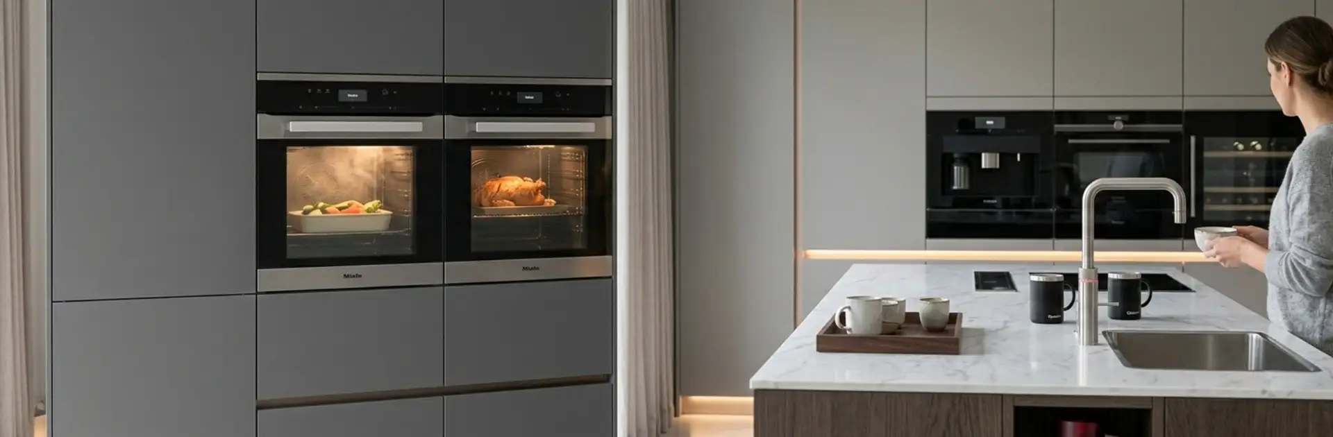 Ergonomische Backöfen und <br> Dampfgarer für maximalen Genuss Ergonomische Backöfen und Dampfgarer für maximalen Genuss